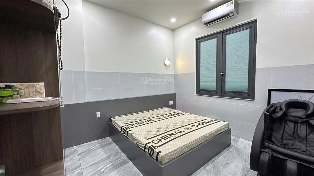 Nhà 3 tầng đẹp lung linh gần trường chợ biển