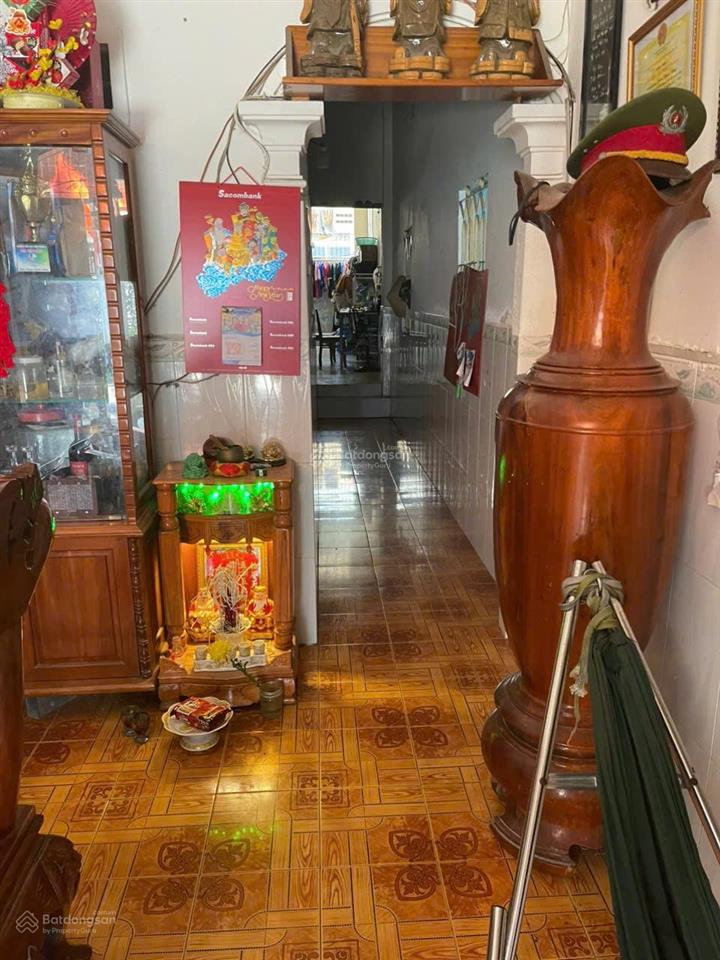 Trung tâm phía bắc khu tập thể trường sỹ quan thông tin  khu bàn cờ