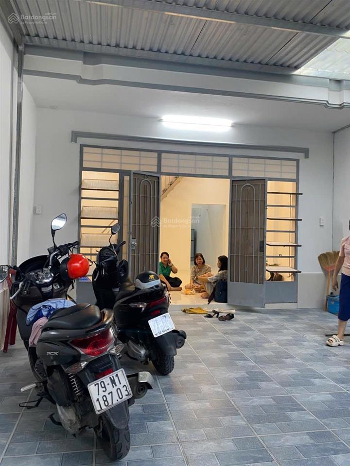 200 triệu  giảm nhanh  bán nhà đối diện mầm non & tiểu học vĩnh hải