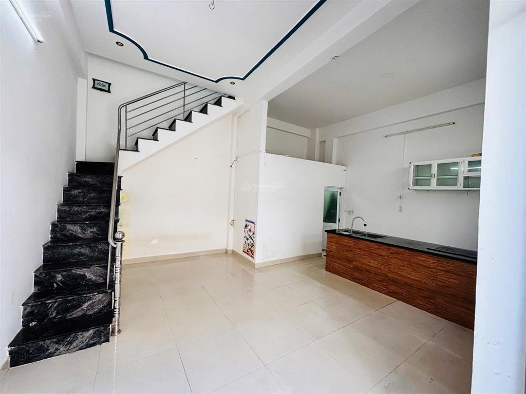 Nhà phố 02 tầng mặt tiền kinh doanh chỉ hơn 2 tỷ xíu