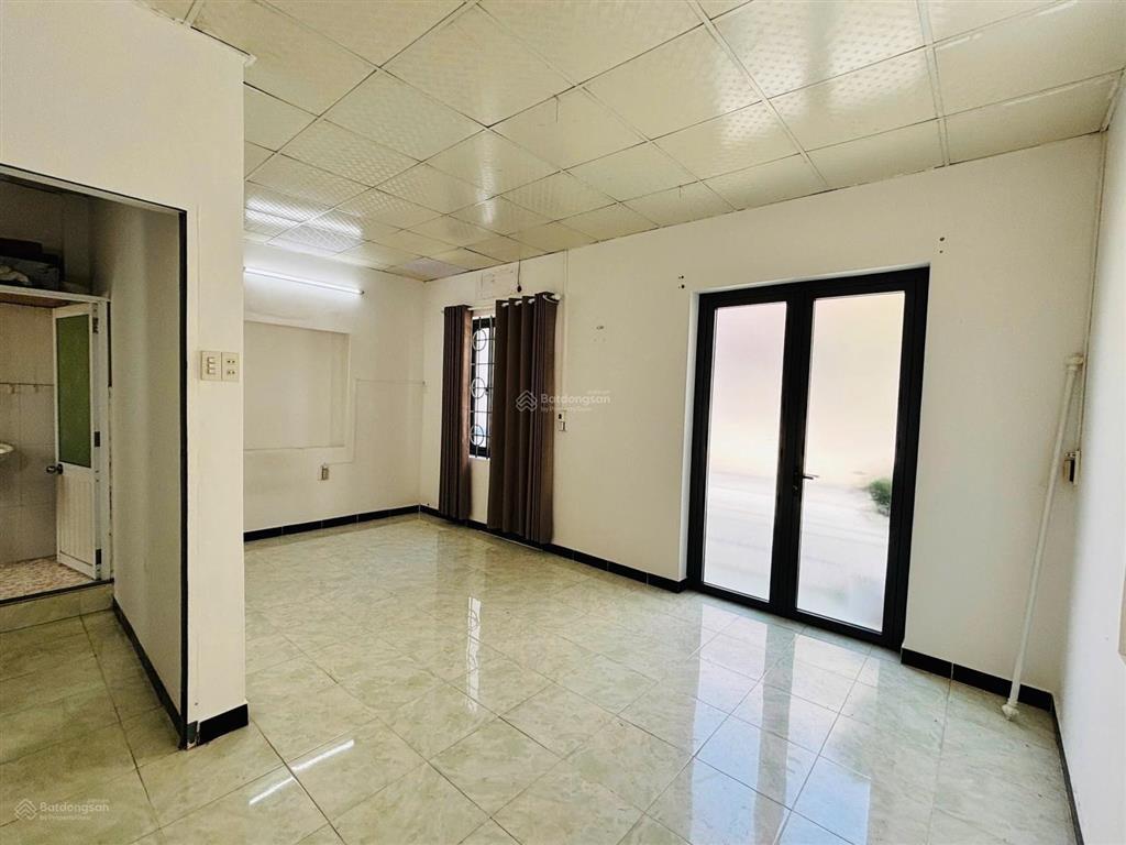 Nhà phố 02 tầng mặt tiền kinh doanh chỉ hơn 2 tỷ xíu