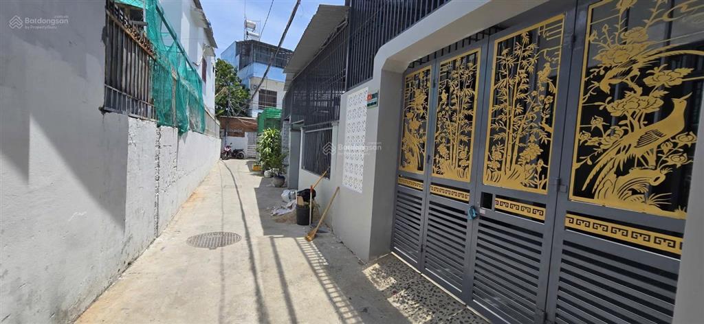 Nhà mới đẹp vào ở được ngay (p vĩnh hoà) gần bến xe phía bắc nha trang, cách biển 1,2km