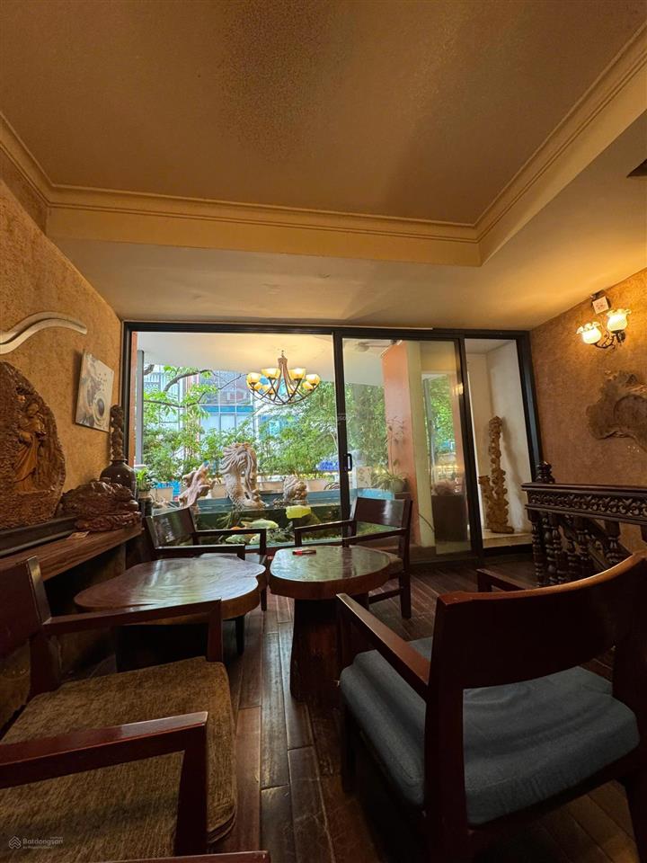 Chính chủ tôi cần bán nhà mặt phố vương thừa vũ  thanh xuân  lô góc kinh doanh oto tránh