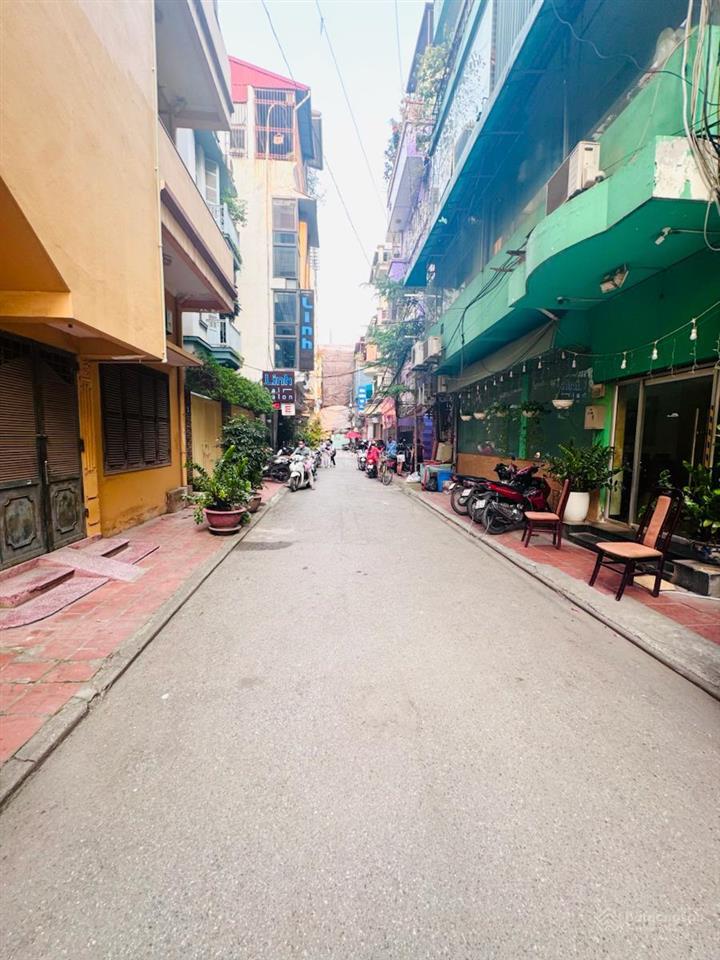 Chính chủ cần tiền bán gấp nhà phố giang văn minh 121m2  5 tầng  ngõ oto tránh  vỉa hè  gần phố