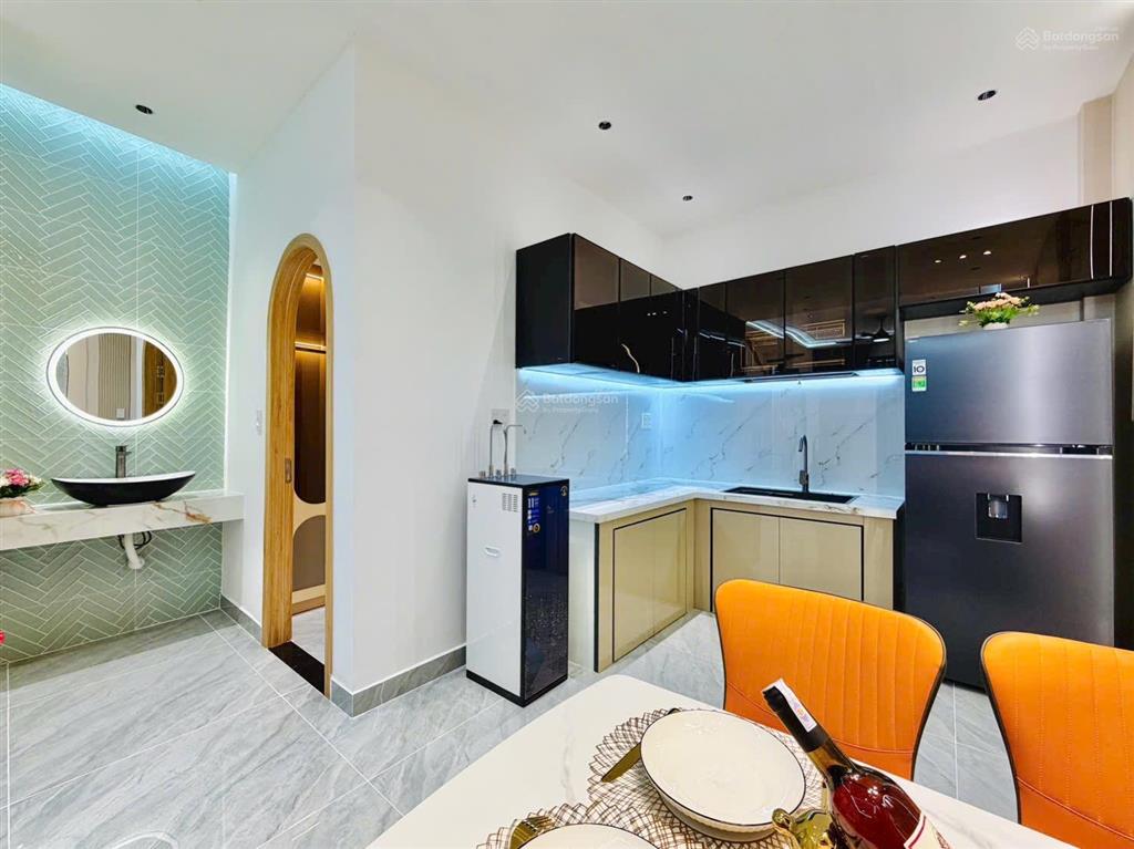Nhà xây mới nở hậu gần 5m có pn trệt cạnh bên trường tiểu học phan chu trinh p16