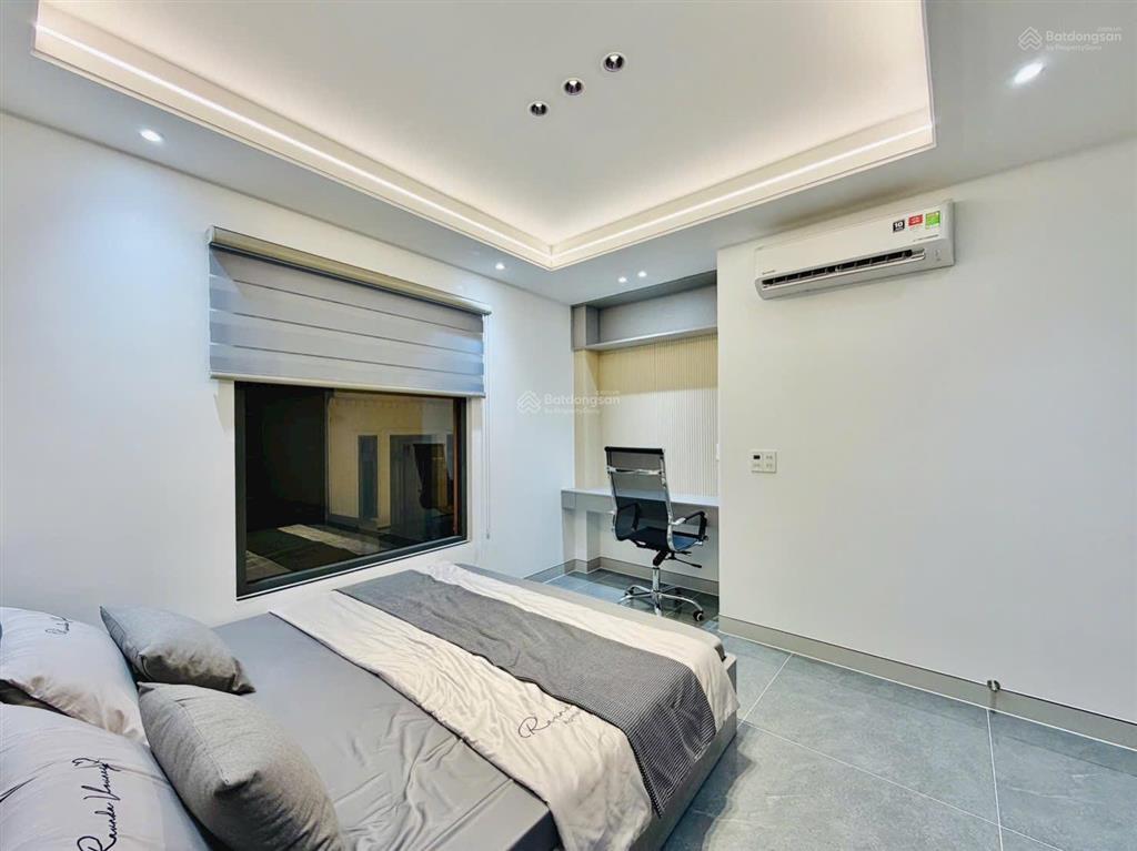 Căn góc 2 mt 4 tầng xây mới có pn master  đường số 30 p6