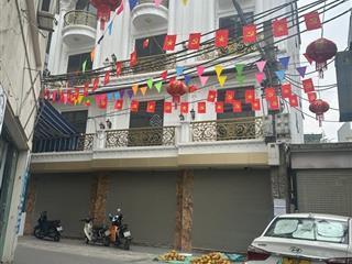 Bán nhà trịnh văn bô, có thang máy, nhà mới, ngõ ô tô tải. 8,4 tỷ. căn góc