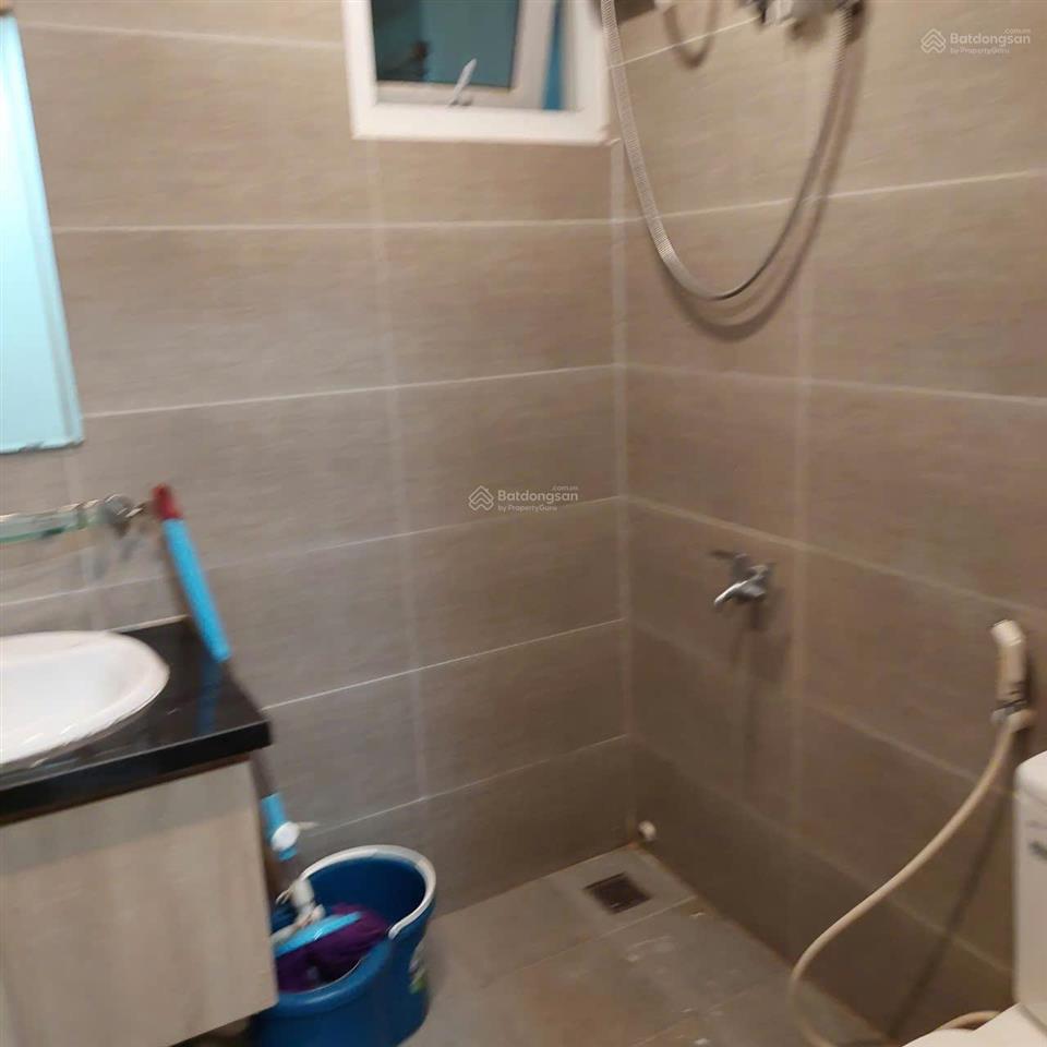 Bán căn hộ 3pn 2wc trung tâm, full tiện ích, công viên hồ bơi, sổ hồng sẵn, sang tên ngay, 82,1m2