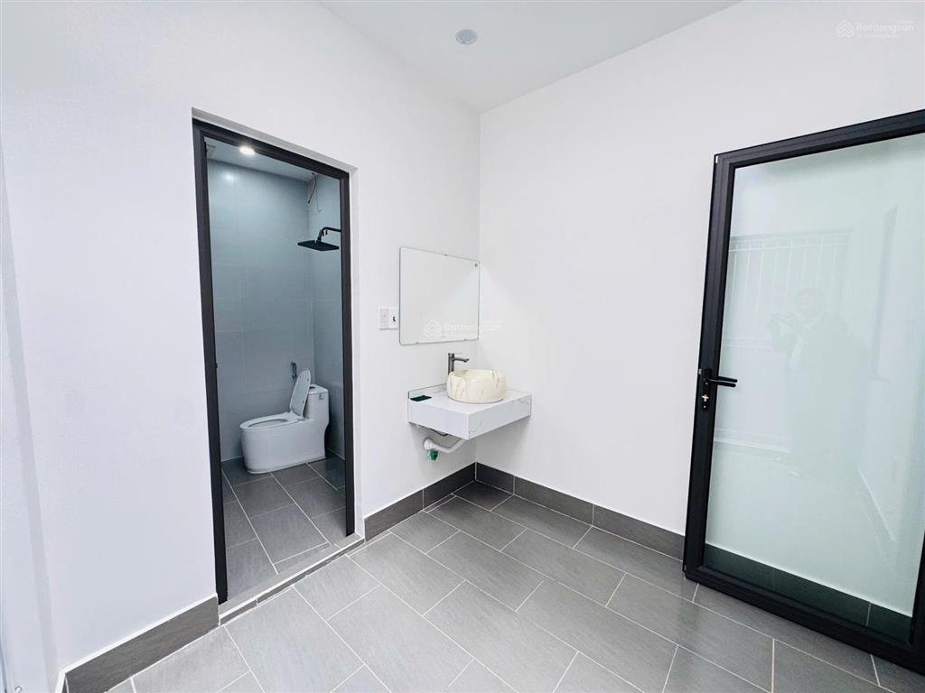 Cực hiếm nhà mới xây gần chợ sở dầu hồng bàng  ô tô sát cửa  giá chỉ 2,75 tỷ!
