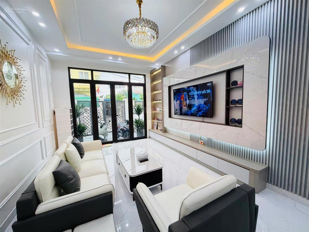 Nhà 4 tầng ô tô đỗ cửa gần bến xe thượng lý hồng bàng, mới tinh về ở ngay
