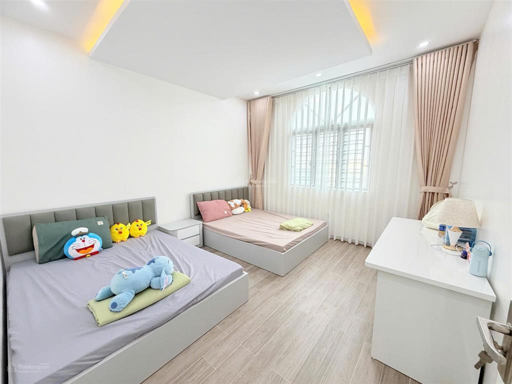 Nhà 4 tầng ô tô đỗ cửa gần bến xe thượng lý hồng bàng, mới tinh về ở ngay