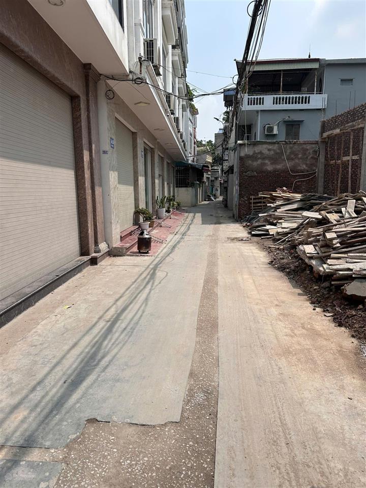 Đất đẹp quận hồng bàng  sát cấp 2 an lạc  ô tô vào tận đất  giá chỉ 2,6x tỷ