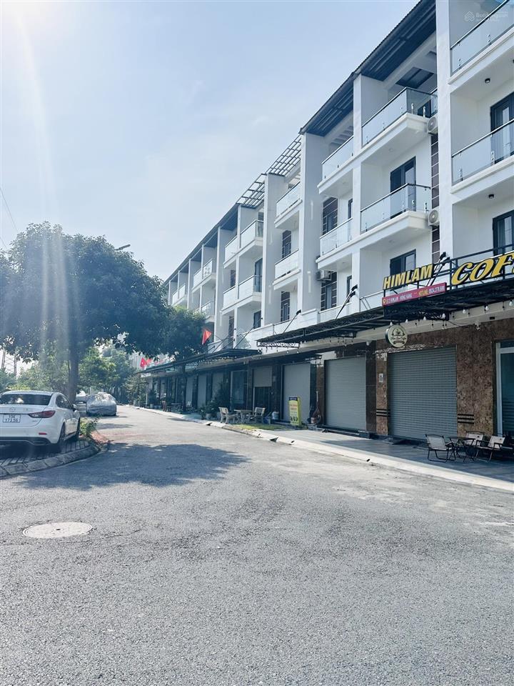Nhà him lam hùng vương 4 tầng, ô tô đỗ cửa giá chỉ 3,7 tỷ  sẵn sổ