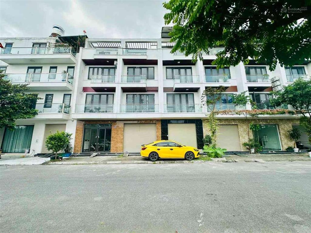 Nhà him lam hùng vương 4 tầng, ô tô đỗ cửa giá chỉ 3,7 tỷ  sẵn sổ