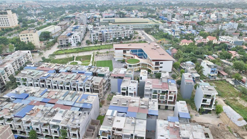 Nhà him lam hùng vương 4 tầng, ô tô đỗ cửa giá chỉ 3,7 tỷ  sẵn sổ