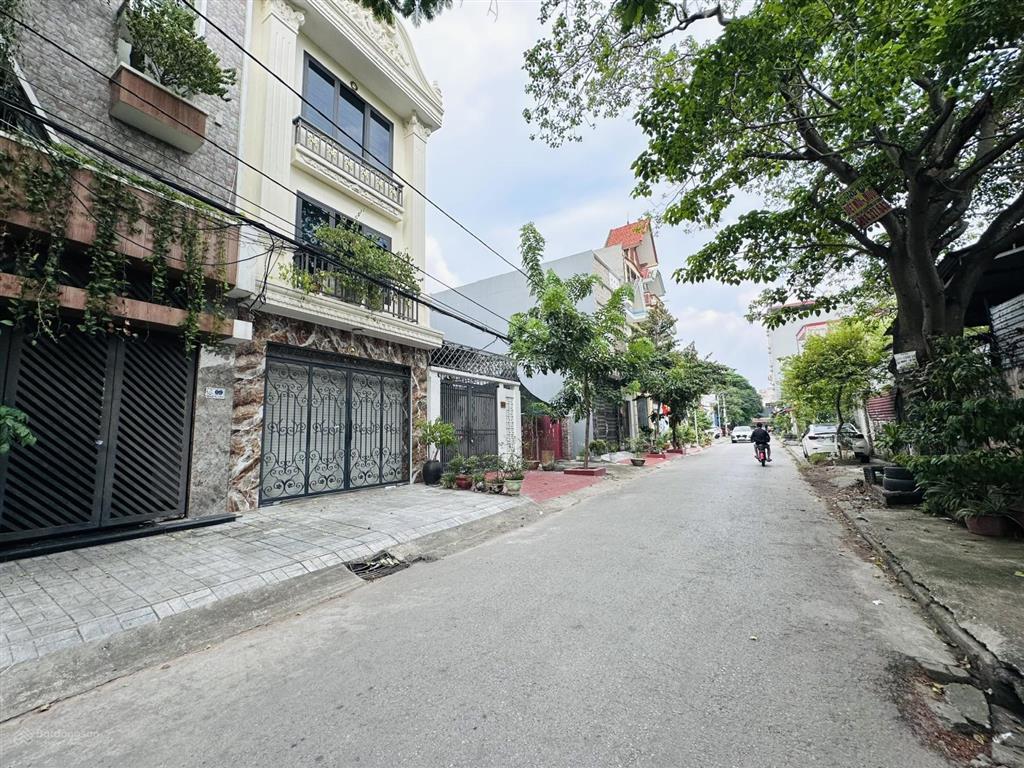 Nhà khu dân cư an trang, an dương ô tô vào nhà, 3 tầng thoáng mát, đáng sống