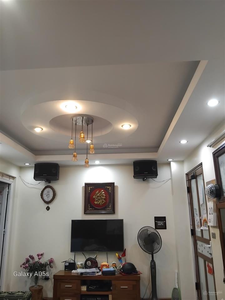 Cần bán căn hộ chung cư, 55m2. vị trí đắc địa, sổ đỏ chính chủ