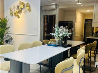 Cho thuê ngắn hạn căn hộ 2pn 86m² hà đô centrosa q10  full nội thất, view hồ bơi