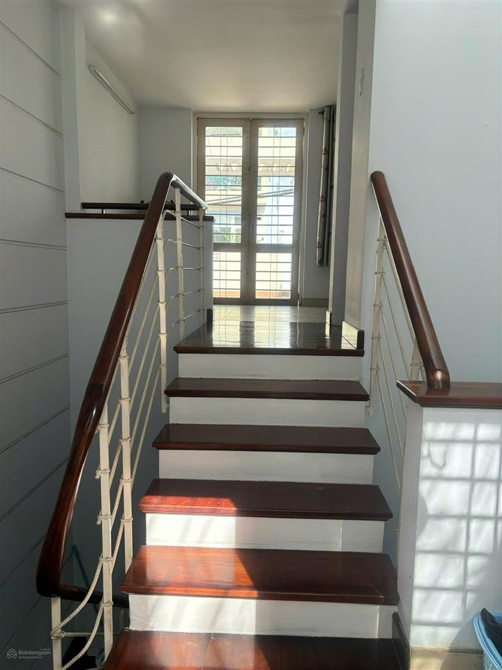 Cho thuê nhà phố mặt tiền đường số 18, bình tân 68,2m2 (4x17m), 2,5 tấm, giá chỉ 14 triệu/tháng