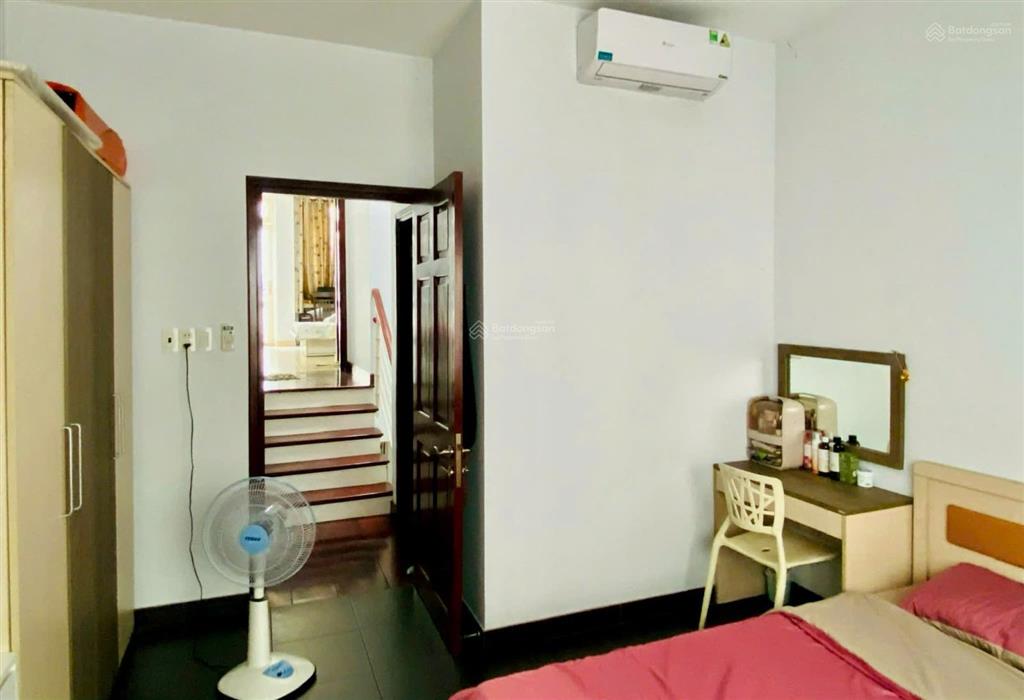 Cho thuê nhà phố mặt tiền đường số 18, bình tân 68,2m2 (4x17m), 2,5 tấm, giá chỉ 14 triệu/tháng