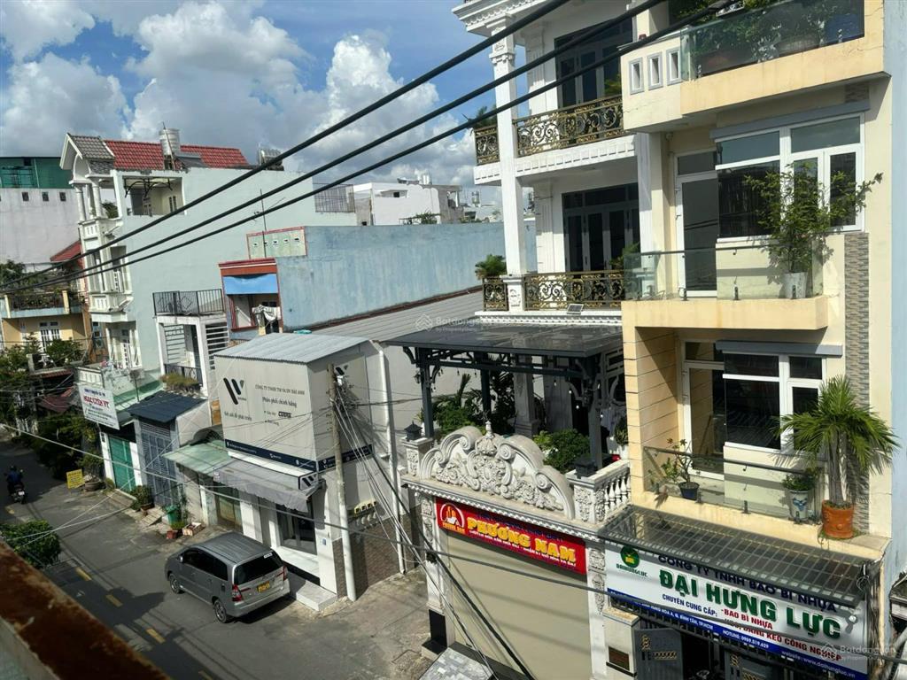Cho thuê nhà phố mặt tiền đường số 18, bình tân 68,2m2 (4x17m), 2,5 tấm, giá chỉ 14 triệu/tháng