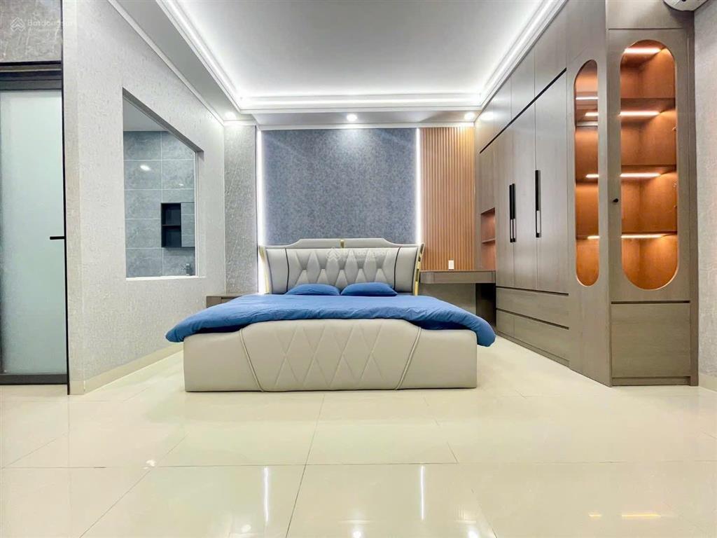 Bán nhà góc 2 mặt tiền thuận giao  tphcm giá 7,9 tỷ tl.  xem nhà 0901 676 *** nhà đất ngọc huyền