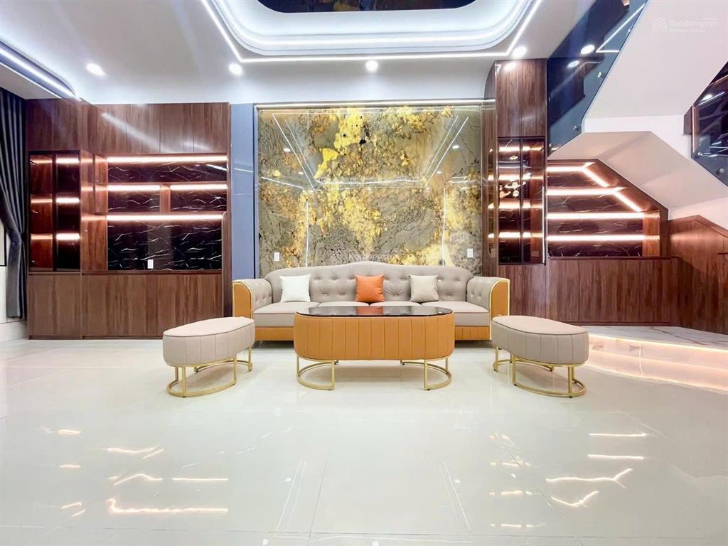 Bán nhà góc 2 mặt tiền thuận giao  tphcm giá 7,9 tỷ tl.  xem nhà 0901 676 *** nhà đất ngọc huyền