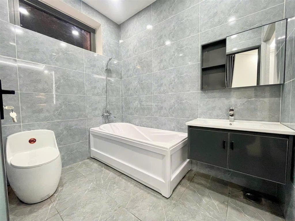 Bán nhà góc 2 mặt tiền thuận giao  tphcm giá 7,9 tỷ tl.  xem nhà 0901 676 *** nhà đất ngọc huyền