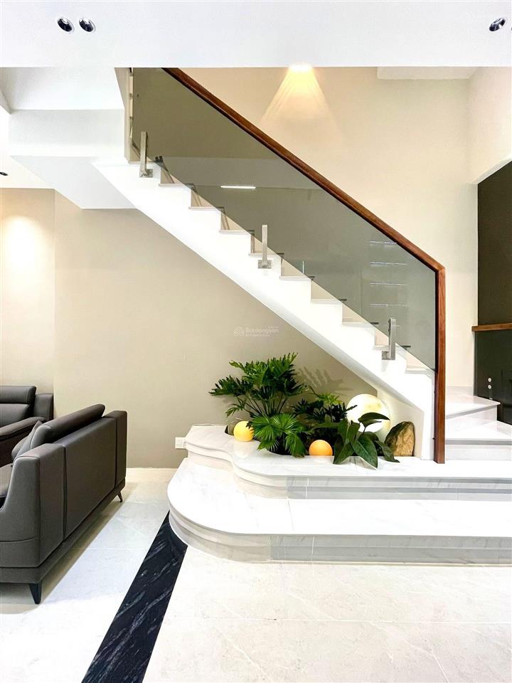 Bán nhà mặt tiền trục chính kdc lp thuận giao  thuận an  bd 70m2 giá 6,5 tỷ tl.  0901 676 ***