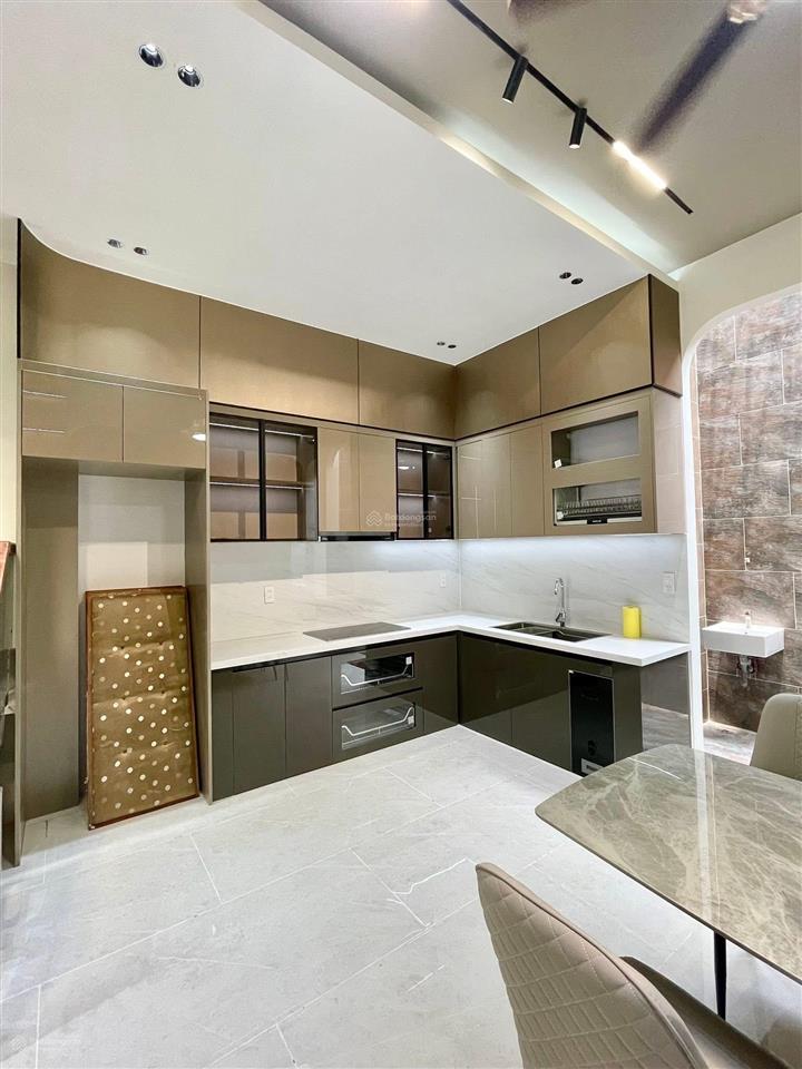 Bán nhà mặt tiền trục chính kdc lp thuận giao  thuận an  bd 70m2 giá 6,5 tỷ tl.  0901 676 ***