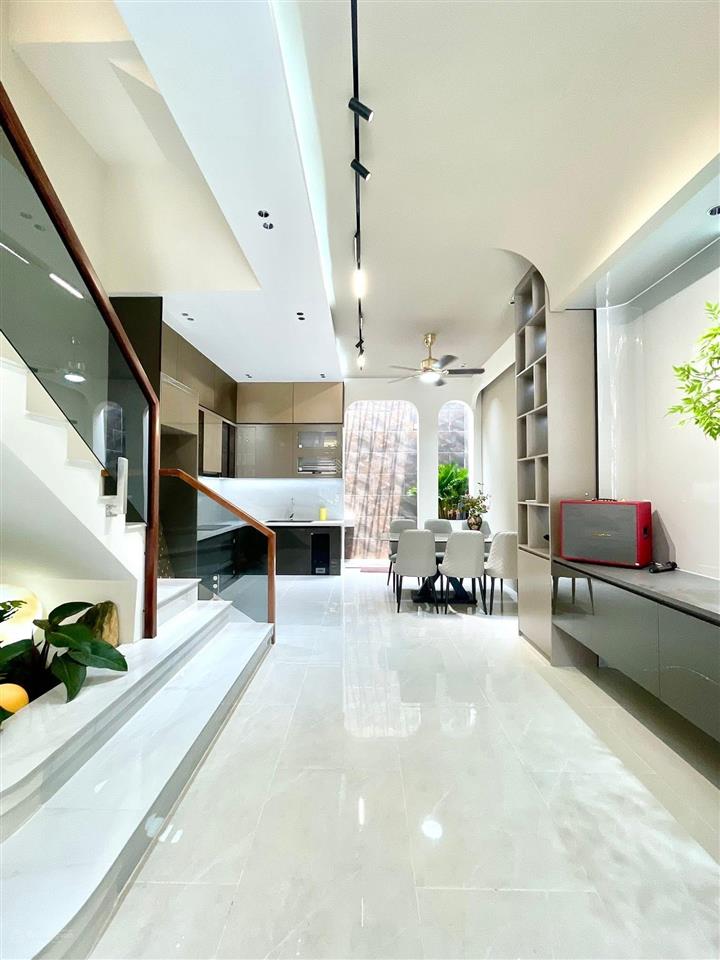 Bán nhà mặt tiền trục chính kdc lp thuận giao  thuận an  bd 70m2 giá 6,5 tỷ tl.  0901 676 ***