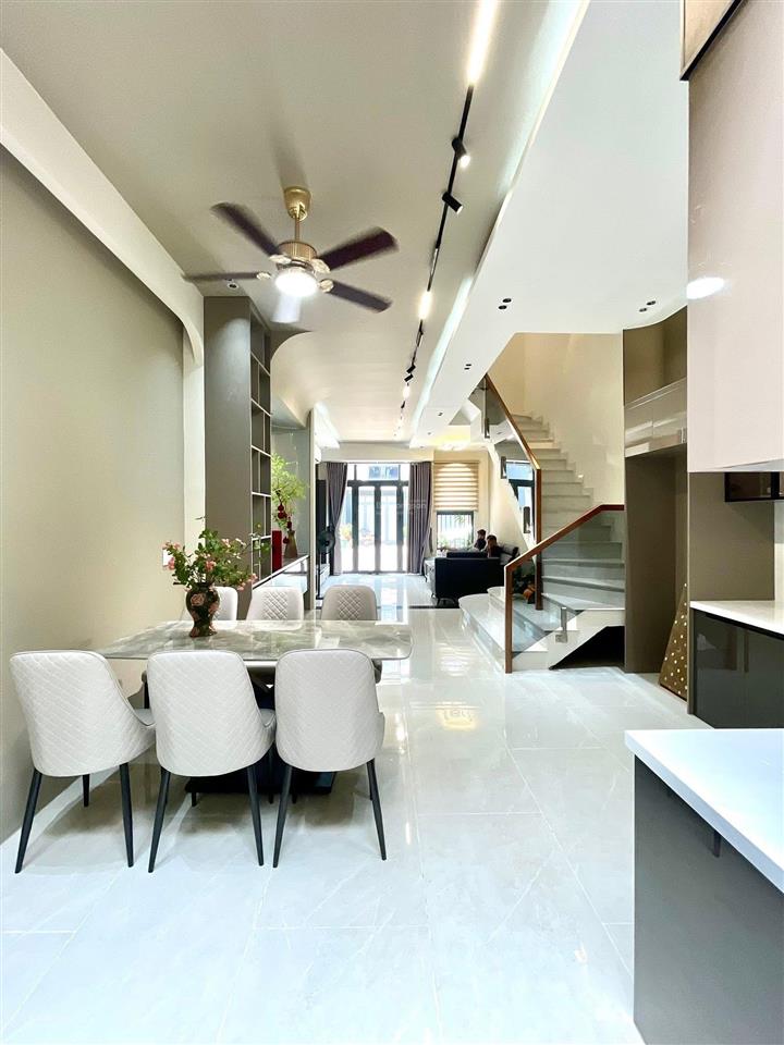 Bán nhà mặt tiền trục chính kdc lp thuận giao  thuận an  bd 70m2 giá 6,5 tỷ tl.  0901 676 ***