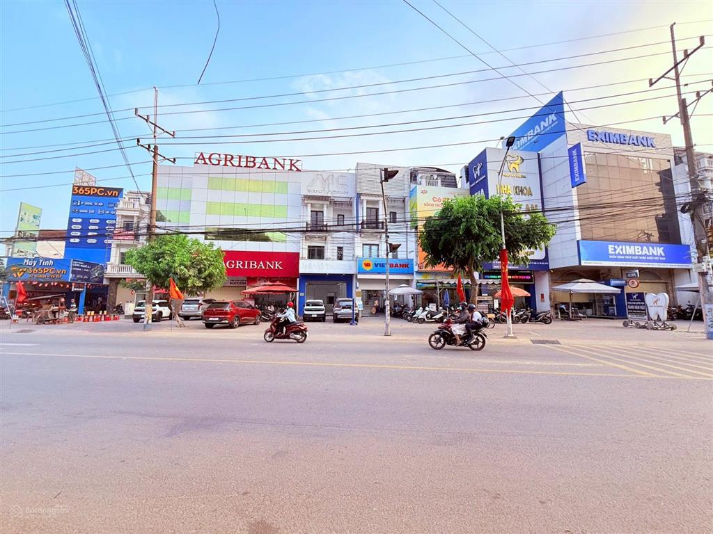 Bán gấp shophouse kinh doanh phú hồng lộc  thuận giaothuận anbd giá 15tỷ còn tl.  0901 676 ***