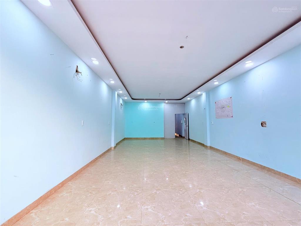 Bán gấp shophouse kinh doanh phú hồng lộc  thuận giaothuận anbd giá 15tỷ còn tl.  0901 676 ***