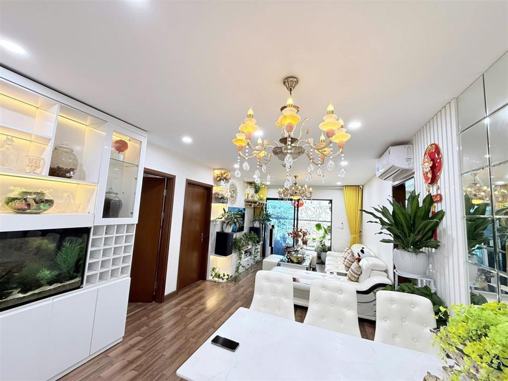 Chính chủ bán căn hộ 3 ngủ toà golmark city. tặng kèm ful nội thất 0975 750 ***