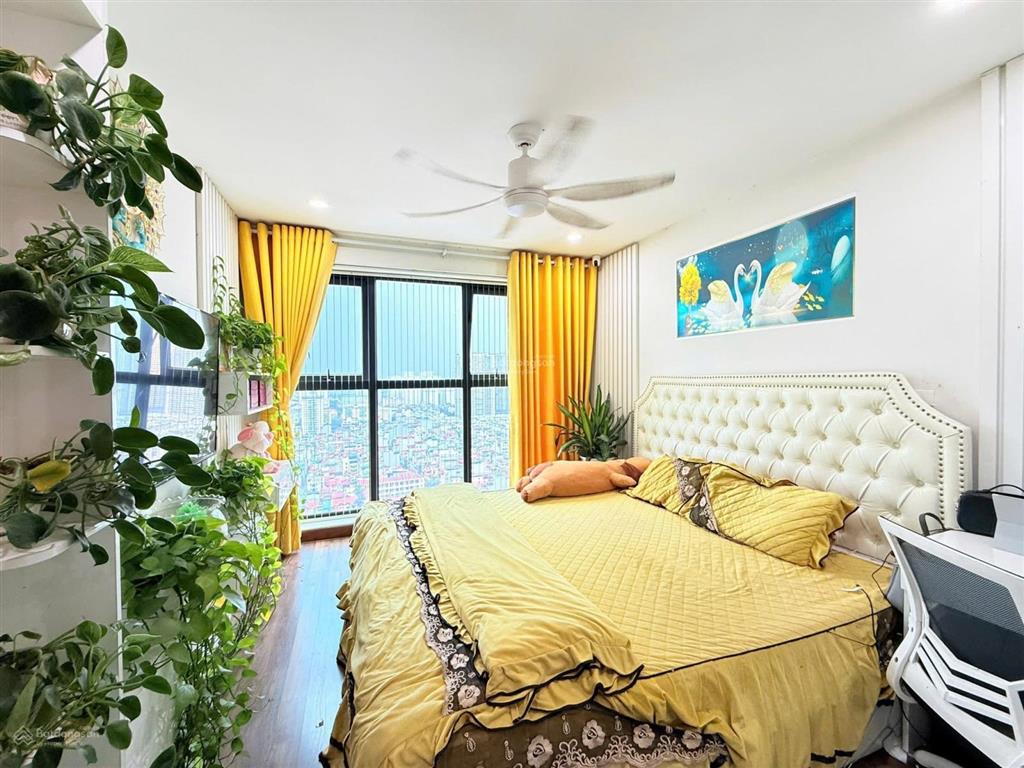 Chính chủ bán căn hộ 3 ngủ toà golmark city. tặng kèm ful nội thất 0975 750 ***
