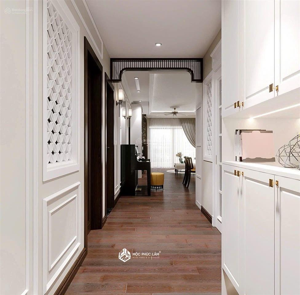 Chính chủ e bán căn 3 ngủ tòa royal city 72 nguyễn trãi. sổ lâu dài 0975 750 ***