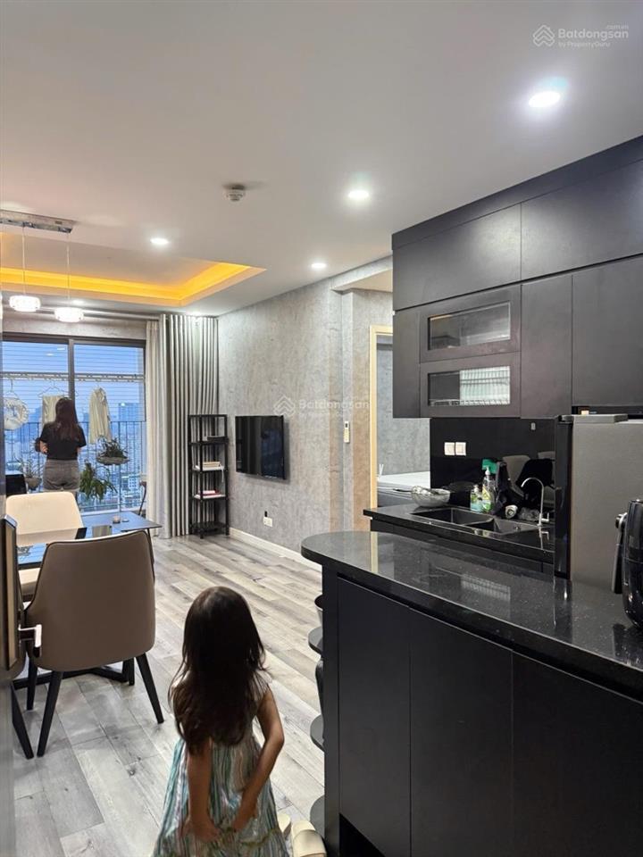 Cần bán căn hộ 2 ngủ tòa d'capitale trần duy hưng. 2 ngủ hơn 5 tỷ 0975 750 ***