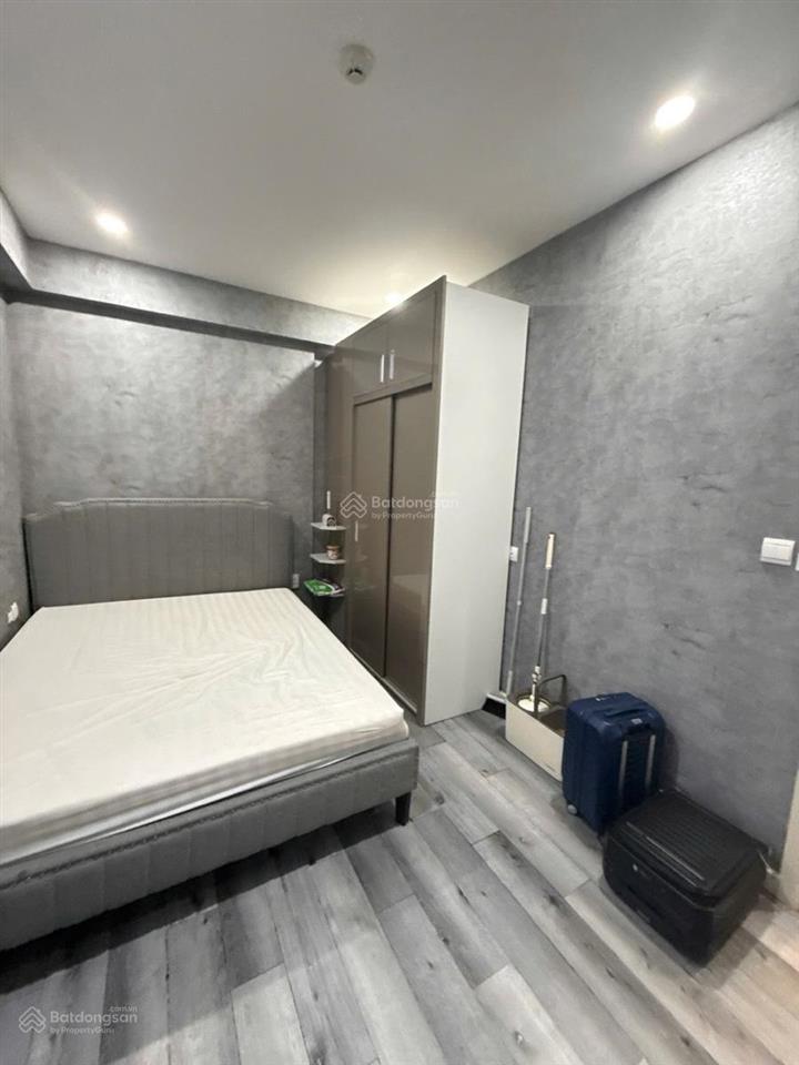 Cần bán căn hộ 2 ngủ tòa d'capitale trần duy hưng. 2 ngủ hơn 5 tỷ 0975 750 ***
