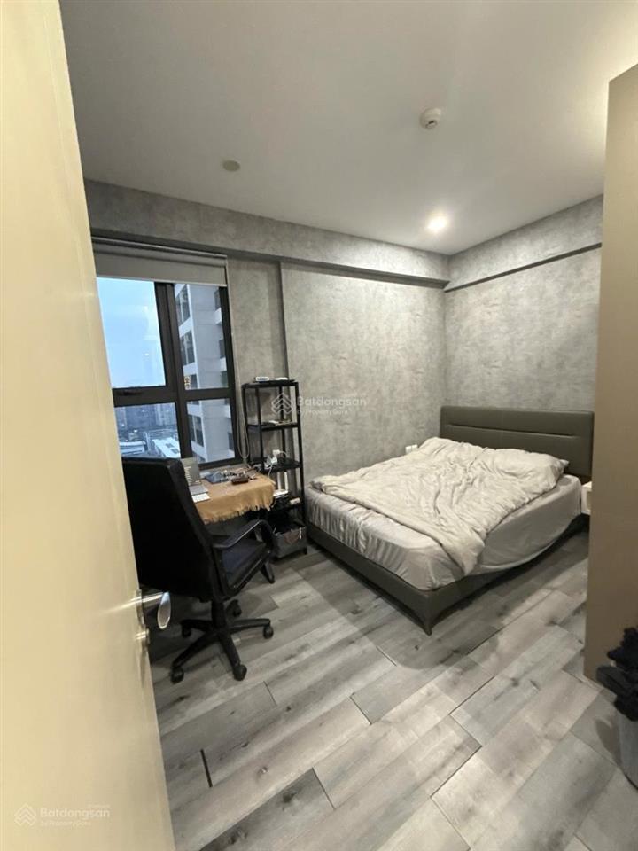 Cần bán căn hộ 2 ngủ tòa d'capitale trần duy hưng. 2 ngủ hơn 5 tỷ 0975 750 ***