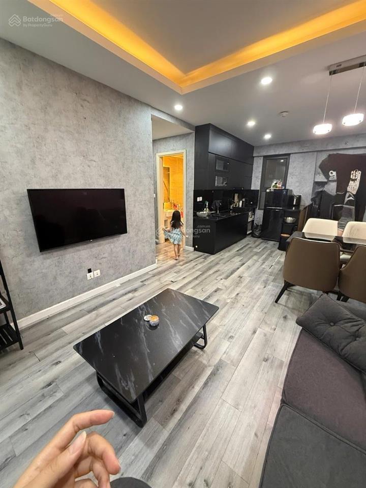 Cần bán căn hộ 2 ngủ tòa d'capitale trần duy hưng. 2 ngủ hơn 5 tỷ 0975 750 ***