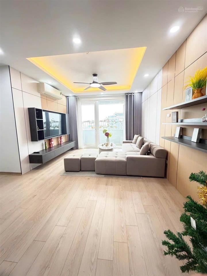 0975 750 *** theo chồng định cư nước ngoài. tôi cần bán căn hộ 3ngủ toà flc 36phạm hùng giá hơn 8ty