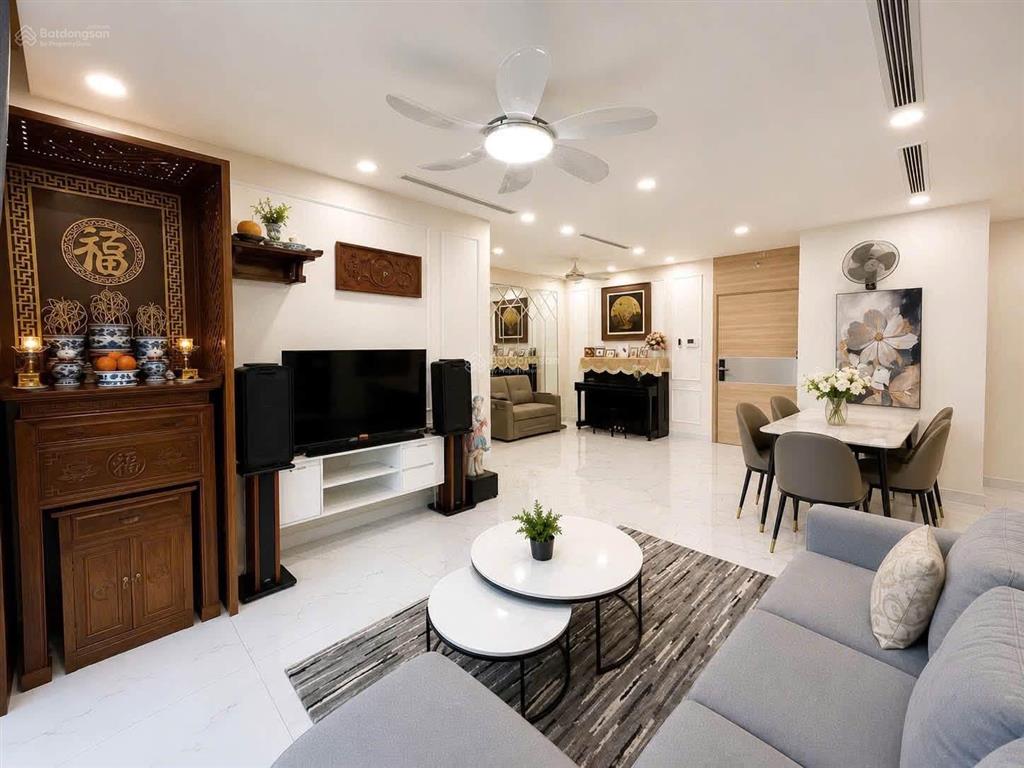 Chính chủ. cần bán căn 2 ngủ để mua duplex cùng tòa. 90m², 2 ngủ, 2w, hơn 9 tỷ. 0975 750 ***