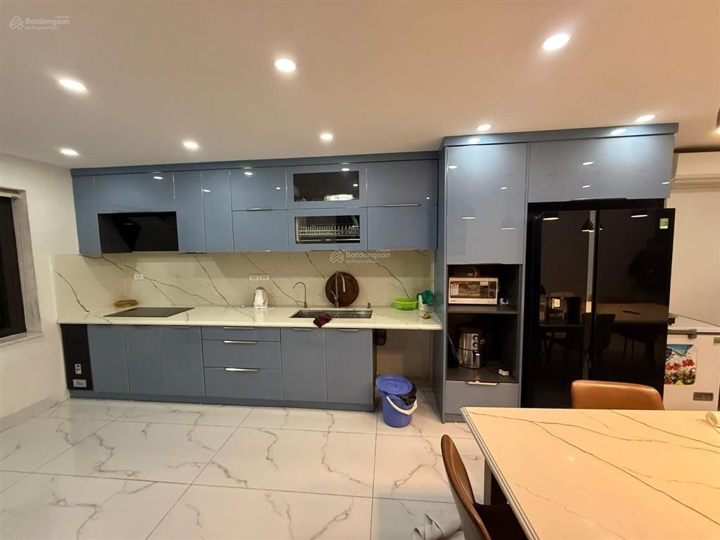 0975 750 ***. chính chủ bán khách sạn 10 tầng mặt phố đại kim giá hơn 50 tỷ. vừa ở vừa kinh doanh
