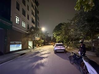 0975 750 ***. chính chủ bán khách sạn 10 tầng mặt phố đại kim giá hơn 50 tỷ. vừa ở vừa kinh doanh