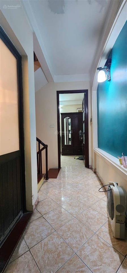Bán nhà 4 tầng diện tích 38m hiện có 4 pngủ. mặt tiền 4m lô góc phòng nào cũng thoáng  0975 750 ***