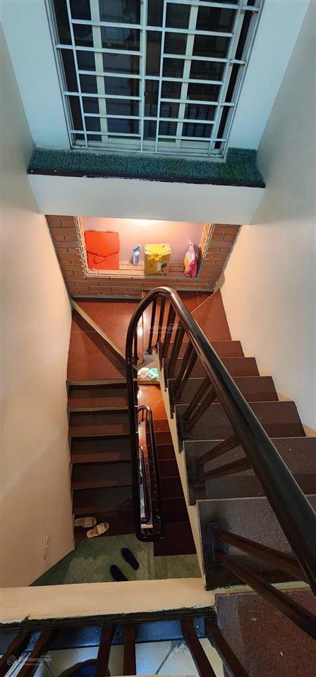 Bán nhà 4 tầng diện tích 38m hiện có 4 pngủ. mặt tiền 4m lô góc phòng nào cũng thoáng  0975 750 ***
