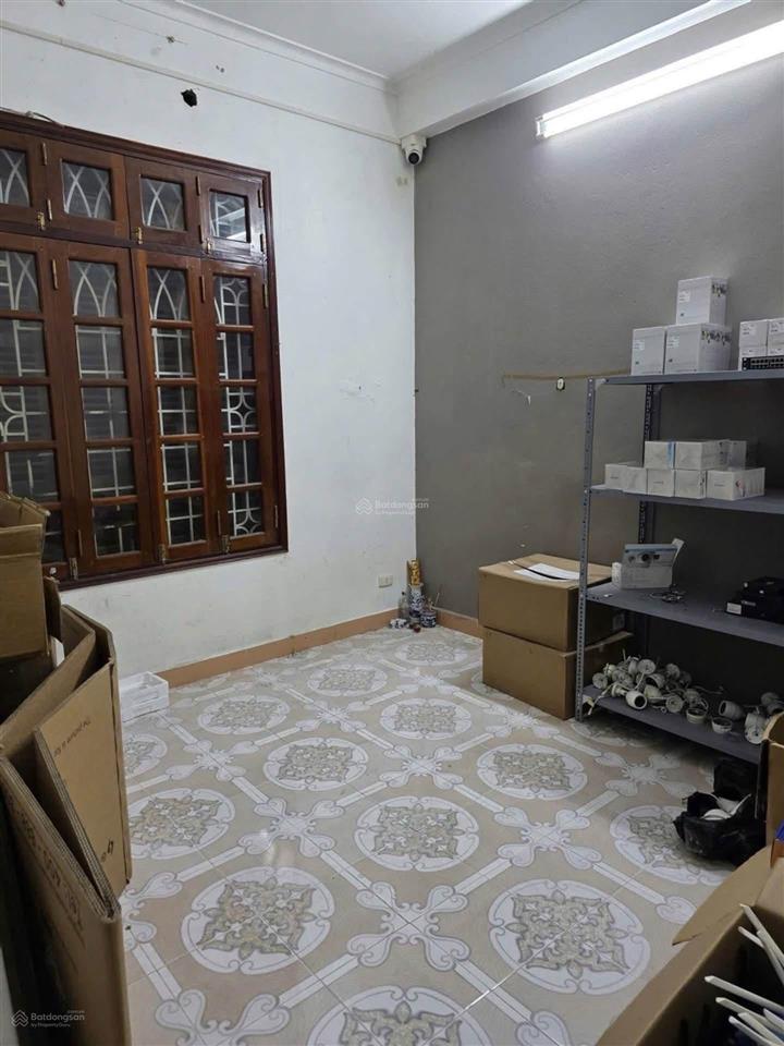 Chính chủ bán nhà khu phân lô ô tô tránh gần trục đường khuất duy tiến dt 51m giá tốt 0975 750 ***