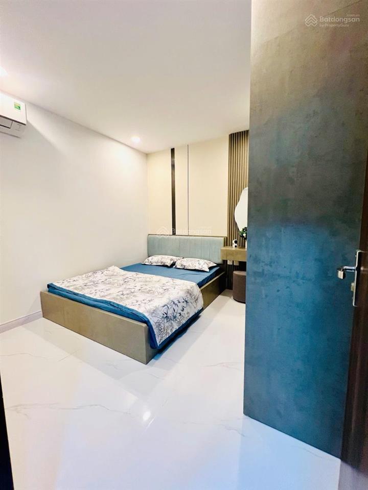 Chính chủ e bán căn hộ chung cư phố chùa láng. thiết kế 2ngủ 2wc hơn 4 tỷ alo 0975 750 ***