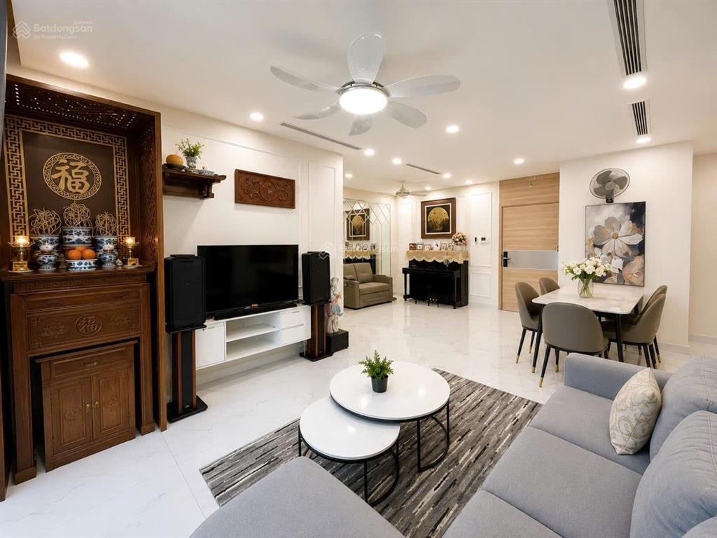 0975 750 *** cần bán căn hộ 2 ngủ tòa the zei. mặt phố lê đức thọ giá chỉ 8.9 tỷ tặng full nội thất